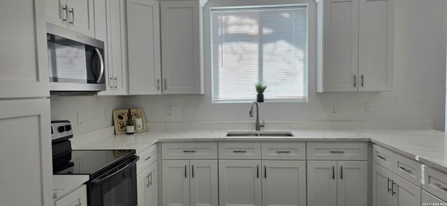 203 Hatcher, San Antonio, TX 78223