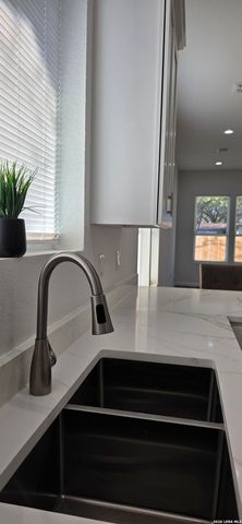 203 Hatcher, San Antonio, TX 78223