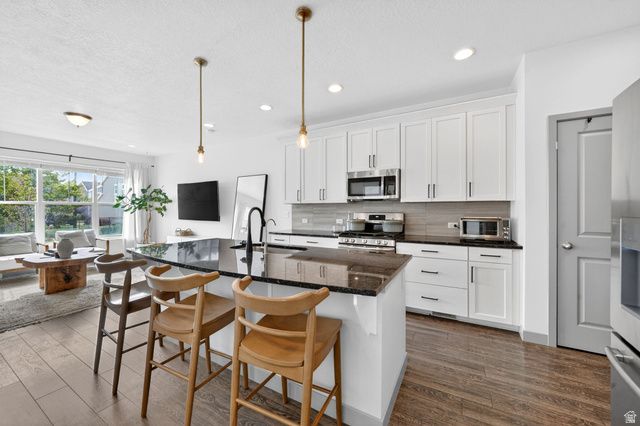 2429 N HOLBROOK WAY, Lehi, UT 84048
