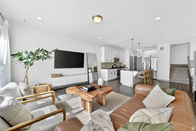 2429 N HOLBROOK WAY, Lehi, UT 84048