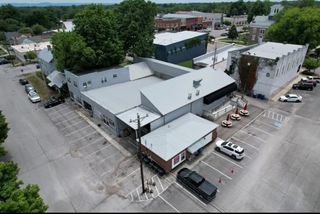 216 N Irwin St, Manchester, TN 37355