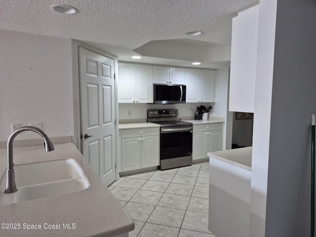 8921 Lake Drive 304, Cape Canaveral, FL 32920