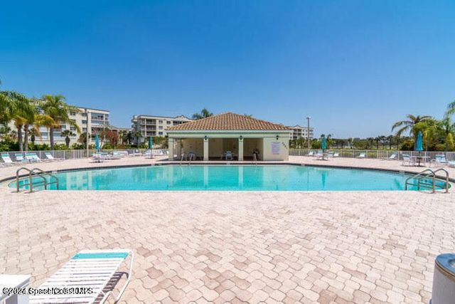8921 Lake Drive 304, Cape Canaveral, FL 32920