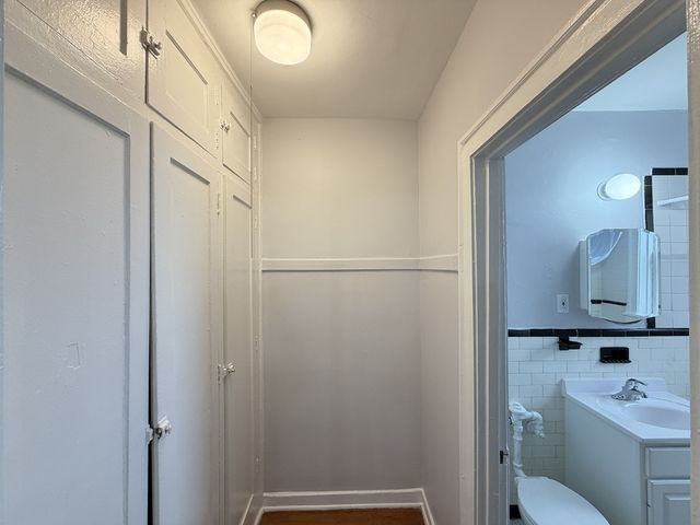 917 W EASTWOOD Avenue 714, Chicago, IL 60640