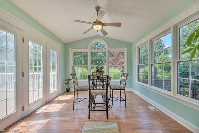 545 E Maple Street, Hartville, OH 44632