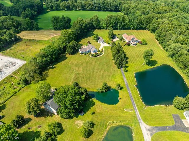 545 E Maple Street, Hartville, OH 44632