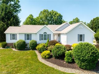 545 E Maple Street, Hartville, OH 44632