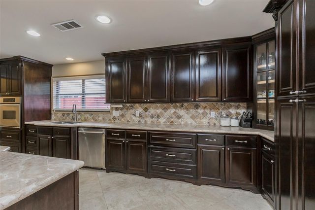 9418 Meadowbriar Lane, Houston, TX 77063