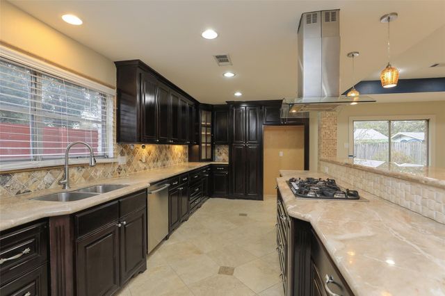 9418 Meadowbriar Lane, Houston, TX 77063