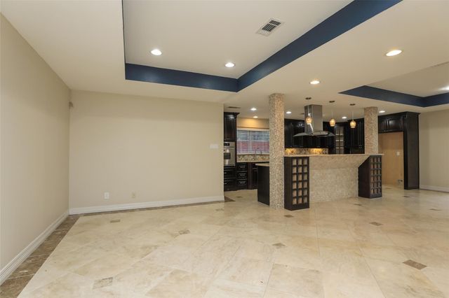 9418 Meadowbriar Lane, Houston, TX 77063
