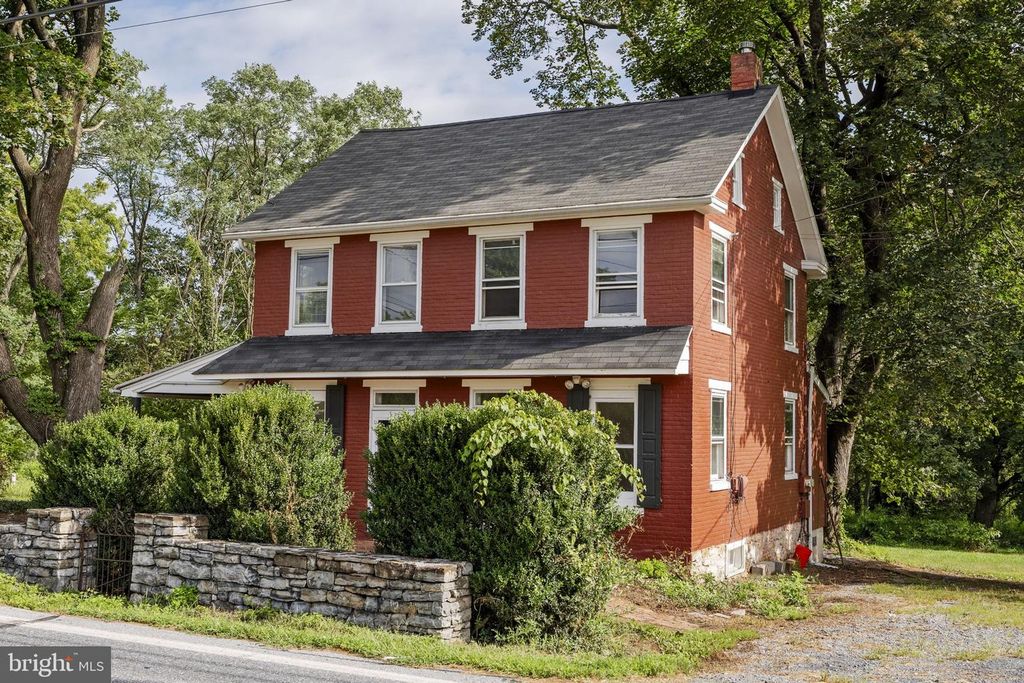 7100 UNION DEPOSIT RD, Hummelstown, PA 17036