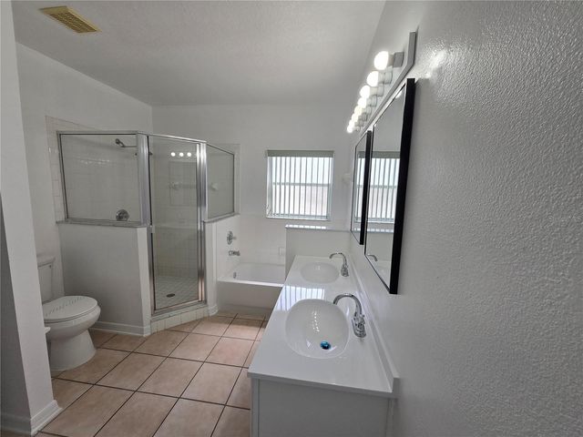 702 SONJA CIRCLE, Davenport, FL 33897