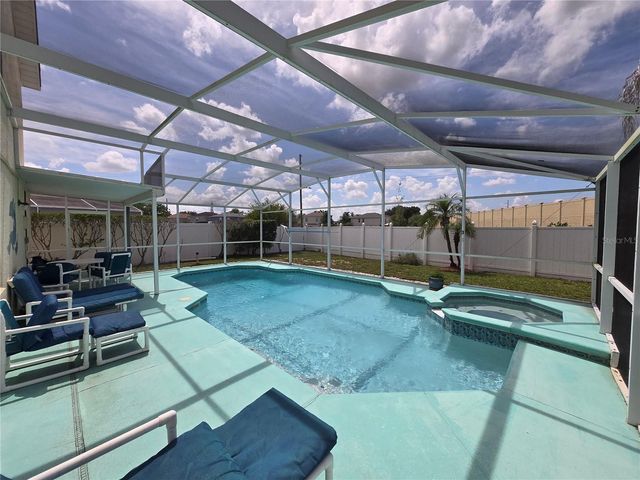 702 SONJA CIRCLE, Davenport, FL 33897
