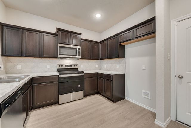 2224 Davenport Drive, Denton, TX 76207