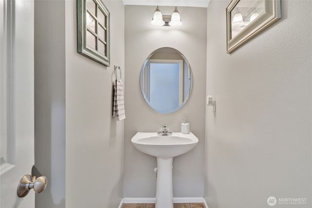 5852 SE Balustrade Boulevard SE, Lacey, WA 98513