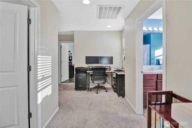 5852 SE Balustrade Boulevard SE, Lacey, WA 98513