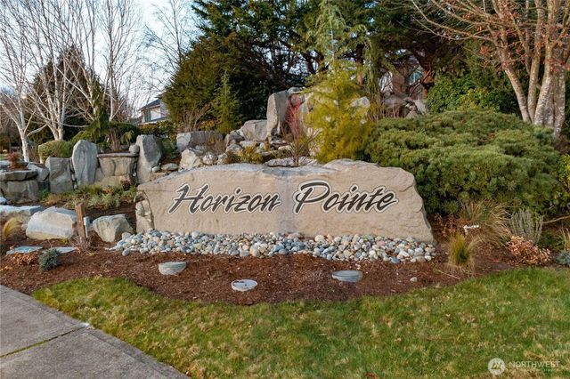 5852 SE Balustrade Boulevard SE, Lacey, WA 98513
