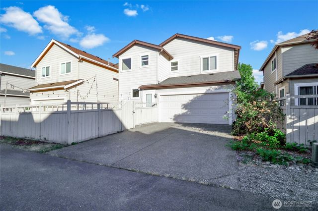 5852 SE Balustrade Boulevard SE, Lacey, WA 98513