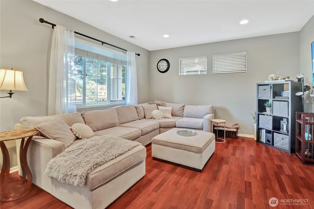 5852 SE Balustrade Boulevard SE, Lacey, WA 98513