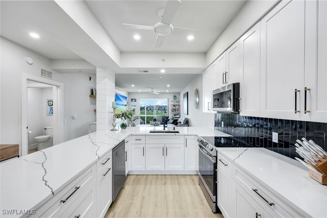 2740 Cypress Trace CIR 2715, Naples, FL 34119