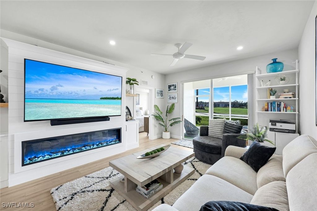 2740 Cypress Trace CIR 2715, Naples, FL 34119