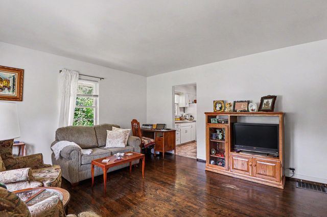 206 S Adams Street, Hebron, IN 46341
