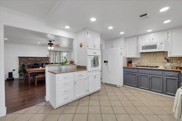 3134 Roosevelt Rd, Yuba City, CA 95993