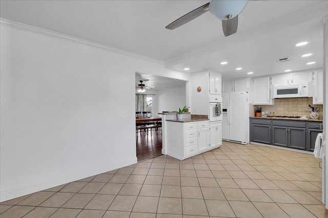 3134 Roosevelt Rd, Yuba City, CA 95993
