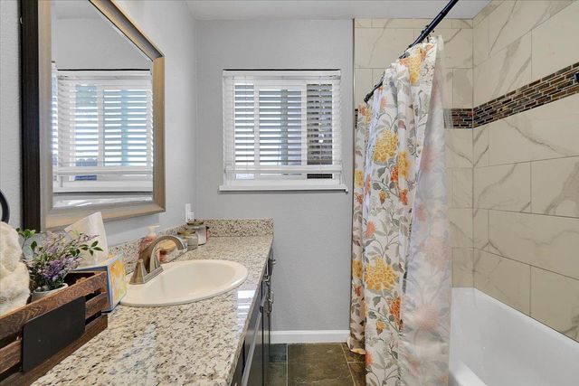 3134 Roosevelt Rd, Yuba City, CA 95993