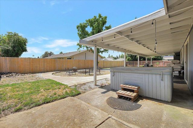 3134 Roosevelt Rd, Yuba City, CA 95993