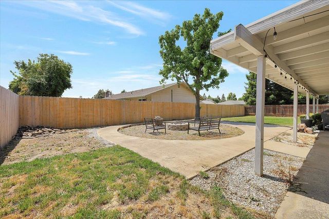 3134 Roosevelt Rd, Yuba City, CA 95993