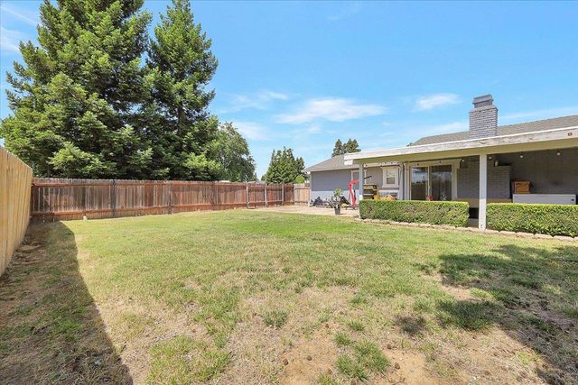 3134 Roosevelt Rd, Yuba City, CA 95993