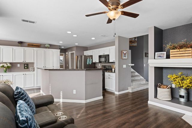 8422 Heritage Hill Dr, Elk Grove, CA 95624