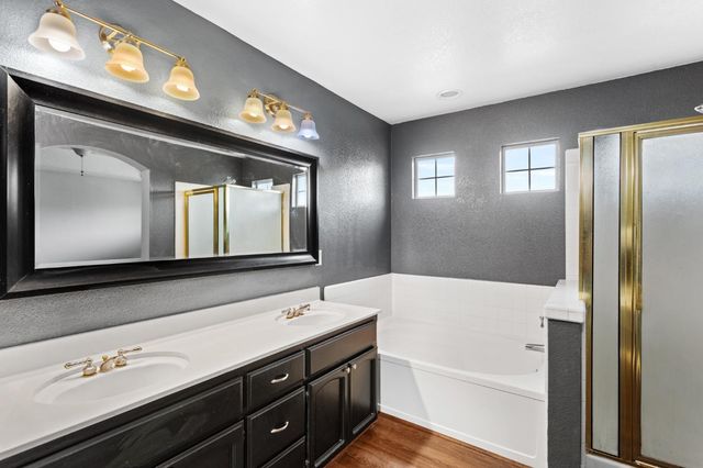 8422 Heritage Hill Dr, Elk Grove, CA 95624