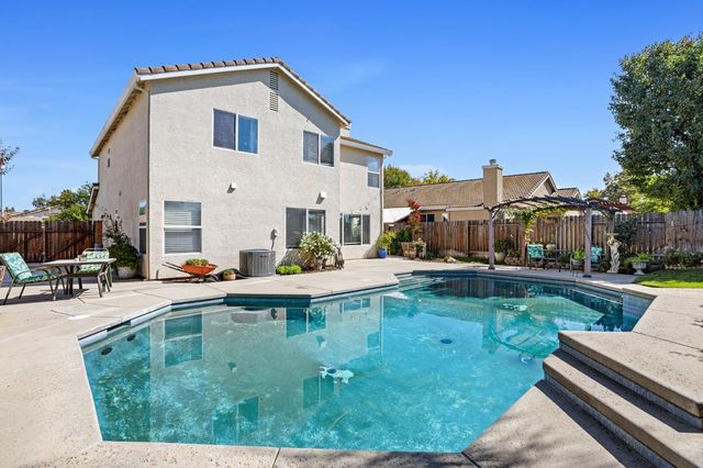 8422 Heritage Hill Dr, Elk Grove, CA 95624