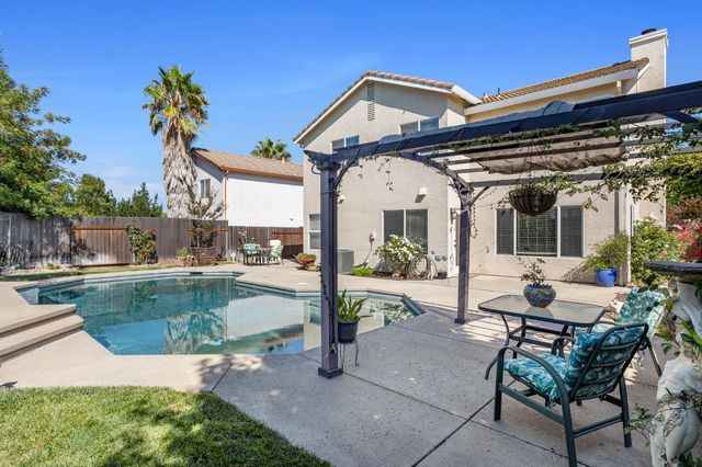 8422 Heritage Hill Dr, Elk Grove, CA 95624