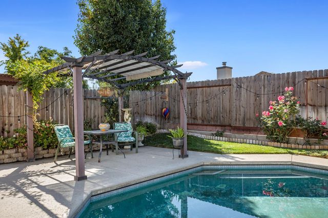 8422 Heritage Hill Dr, Elk Grove, CA 95624