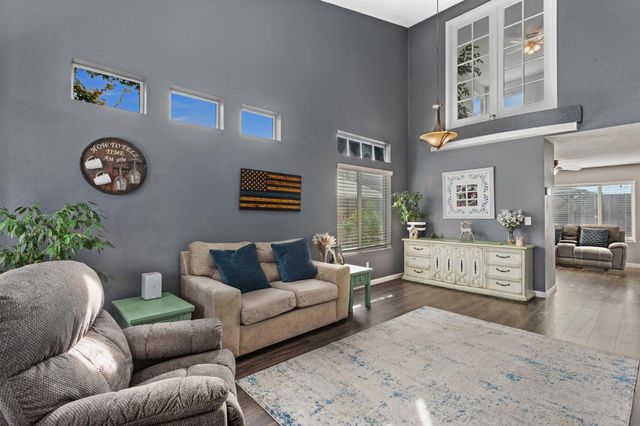 8422 Heritage Hill Dr, Elk Grove, CA 95624