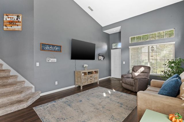 8422 Heritage Hill Dr, Elk Grove, CA 95624