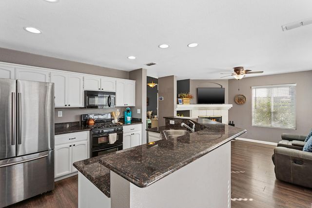 8422 Heritage Hill Dr, Elk Grove, CA 95624