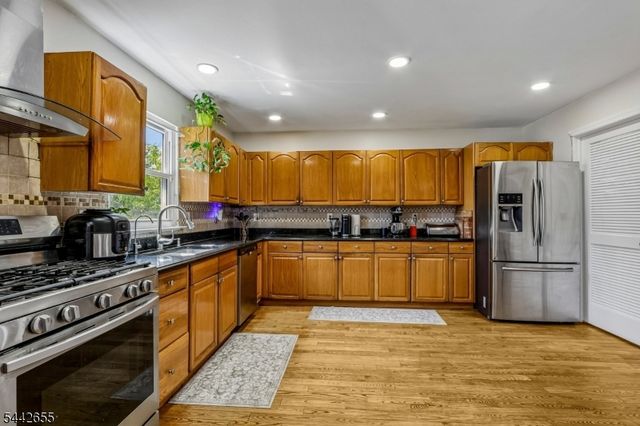 1635 Mabel St, Piscataway Twp., NJ 08854