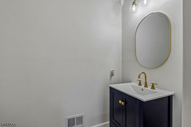 1635 Mabel St, Piscataway Twp., NJ 08854