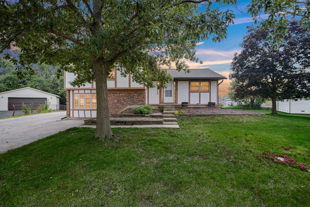 3517 Bordeaux Court, Hazel Crest, IL 60429