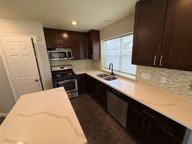 3006 Fort Stockton Drive, Katy, TX 77449