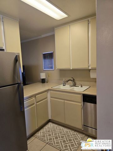 470 S Calle Encilia B2, Palm Springs, CA 92262