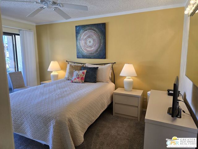 470 S Calle Encilia B2, Palm Springs, CA 92262