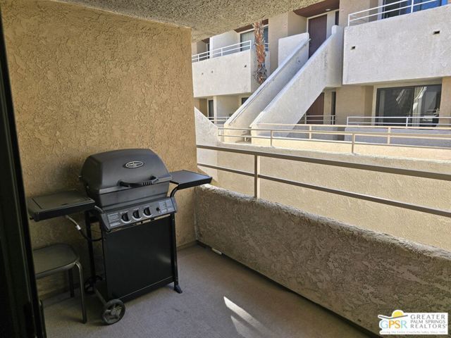 470 S Calle Encilia B2, Palm Springs, CA 92262