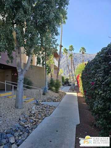 470 S Calle Encilia B2, Palm Springs, CA 92262