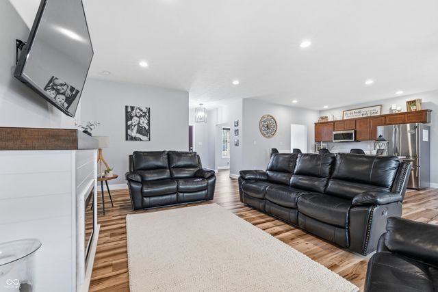 4518 N Wickfield Drive, Muncie, IN 47304