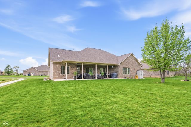 4518 N Wickfield Drive, Muncie, IN 47304